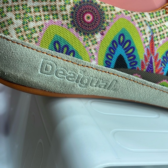 (A2) DESIGUAL, multi-coloured printed sneakers,‎ size 40/9 USA - Picture 4 of 13